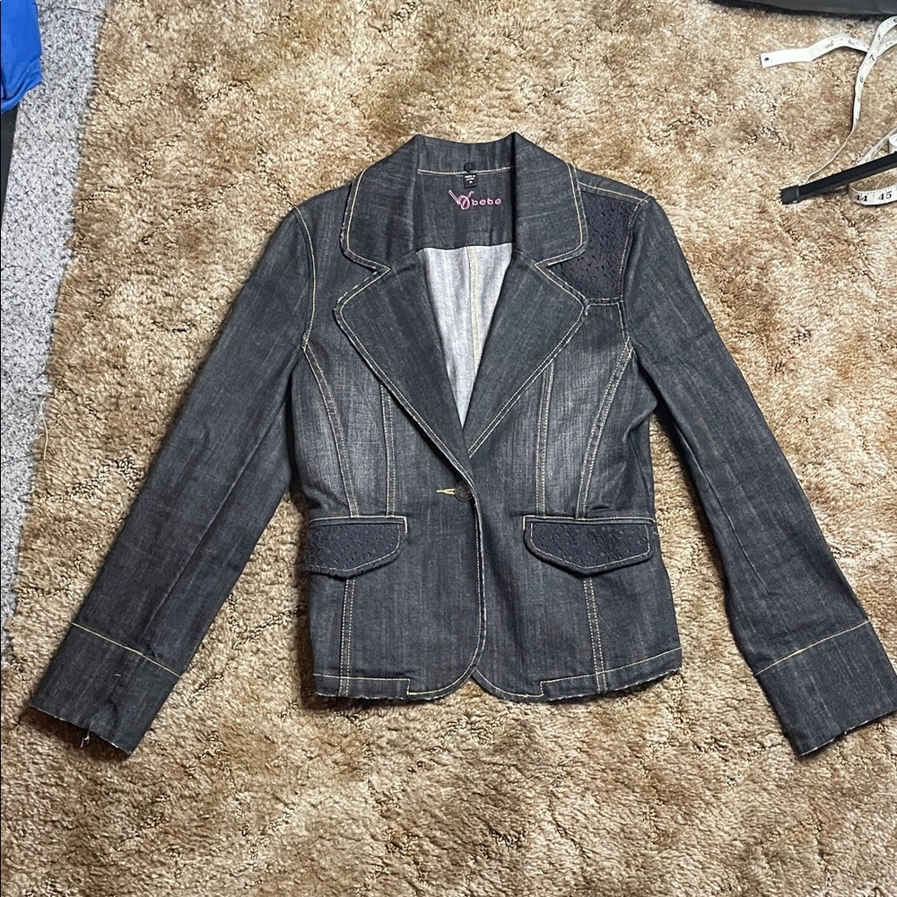 Bebe Women‎ Denim Jacket Size Medium